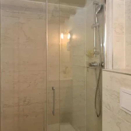 Apartament Parisien 20m2 En Face Du Musee Grevin - 2p - Flat-guest