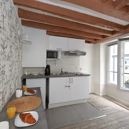 Parisien 20m2 En Face Du Musee Grevin - 2p - Flat-guest *